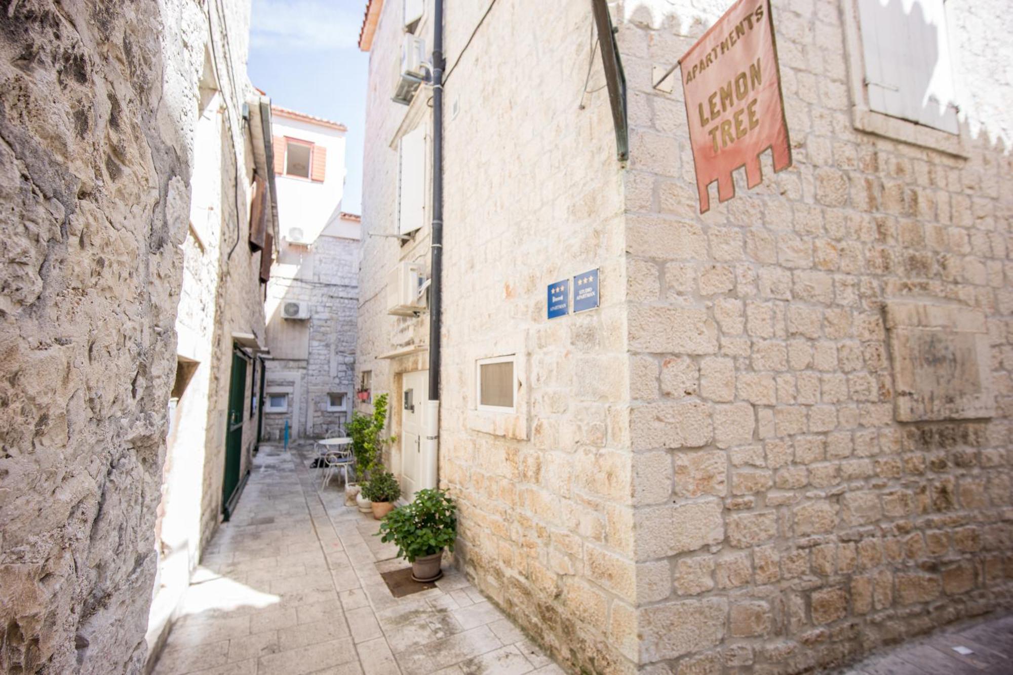Tragos Lemon Tree Apartment Trogir Luaran gambar