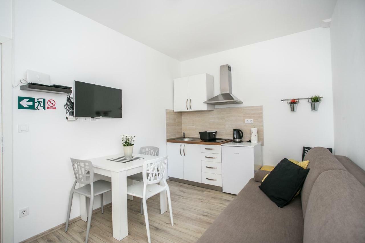 Tragos Lemon Tree Apartment Trogir Luaran gambar